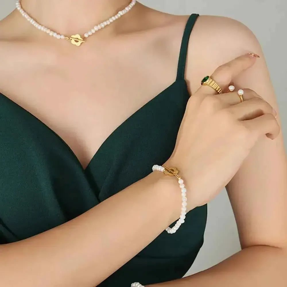 Gold-Plated Pearl Flower Bracelet