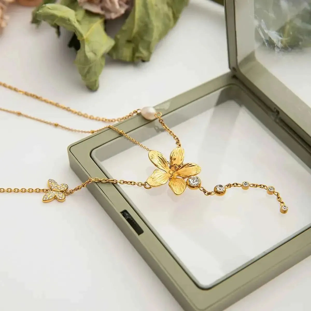 Golden Bloom - 3-Piece Layered Flower Necklace Set