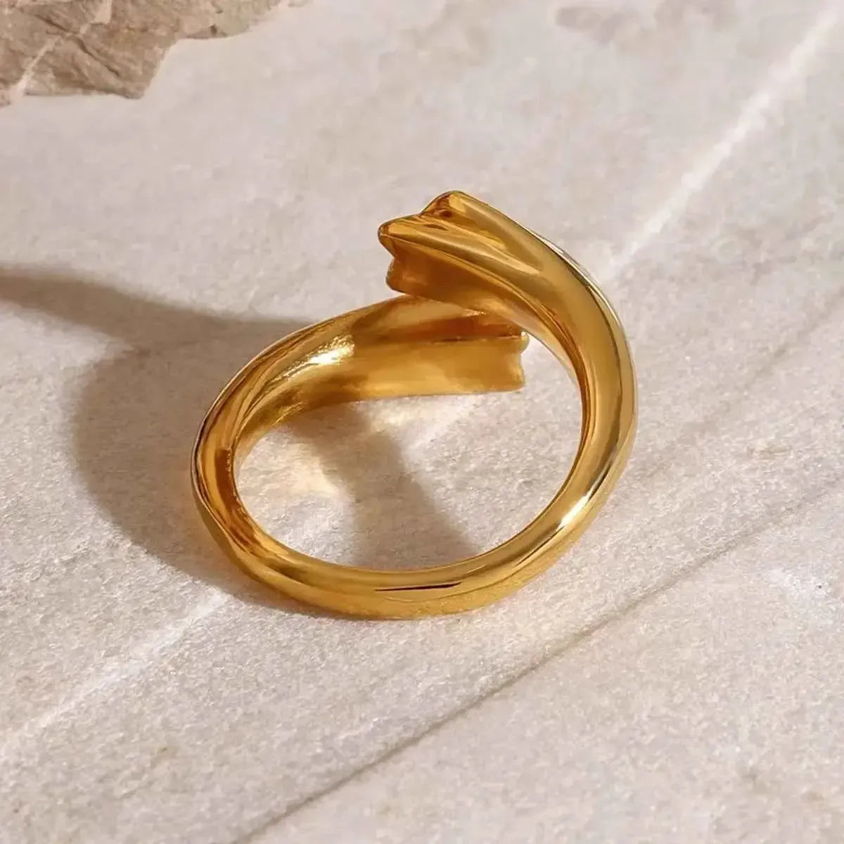 Star Crystal Gold Ring – Adjustable Shine
