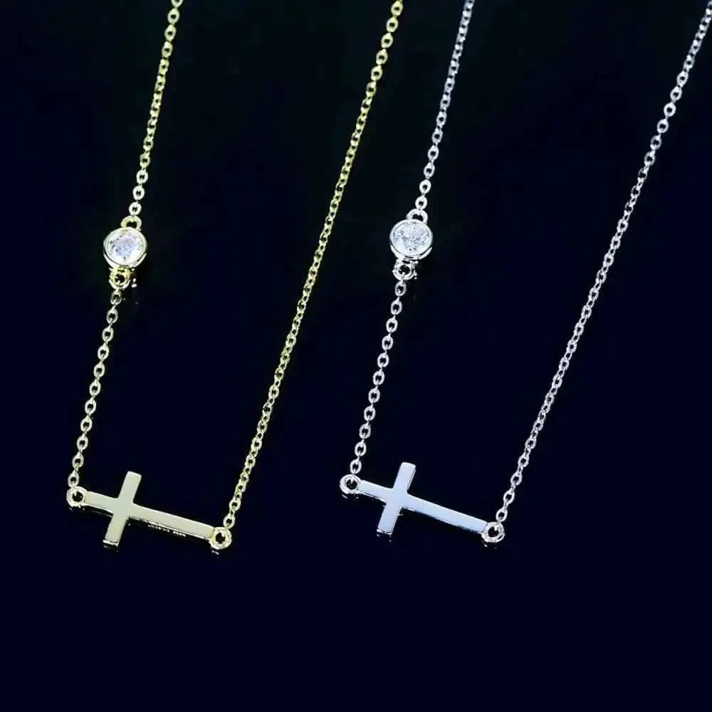 Elegant 925 Silver Moissanite Cross Pendant