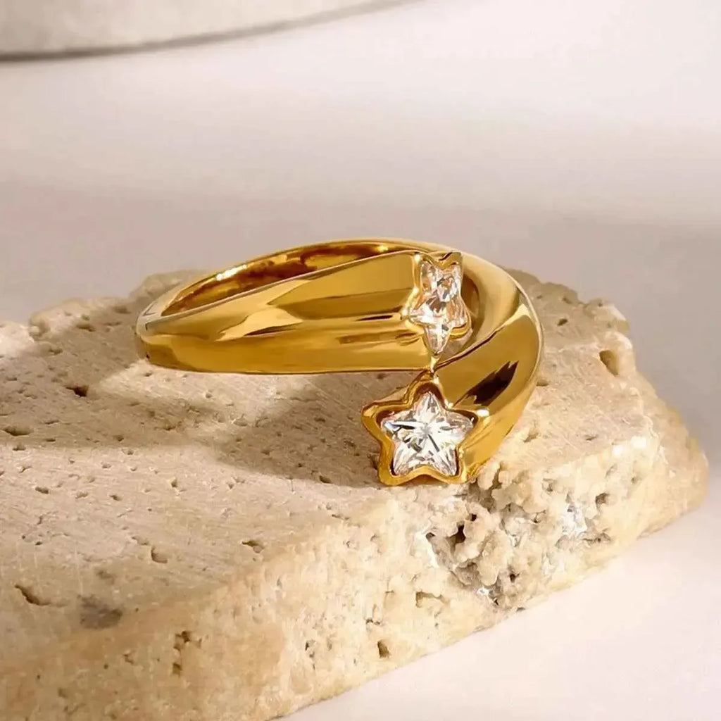 Star Crystal Gold Ring – Adjustable Shine