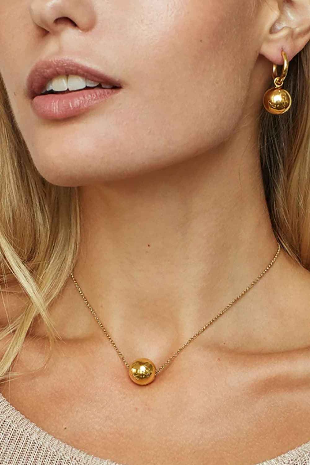 Elegant Round Gold Plated Necklace