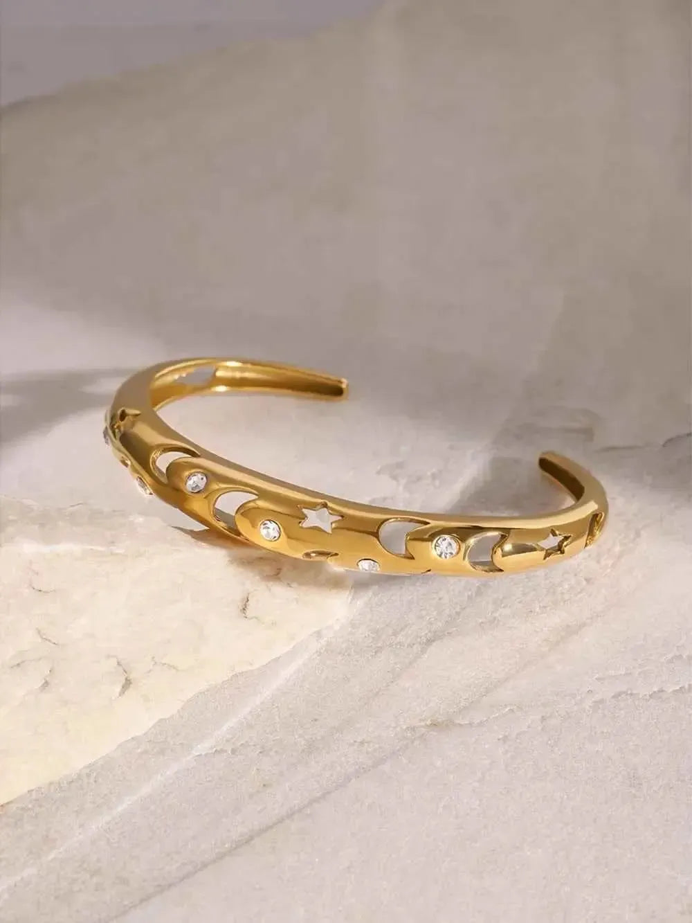 Openwork Rhinestone Inlaid Gold Bangle