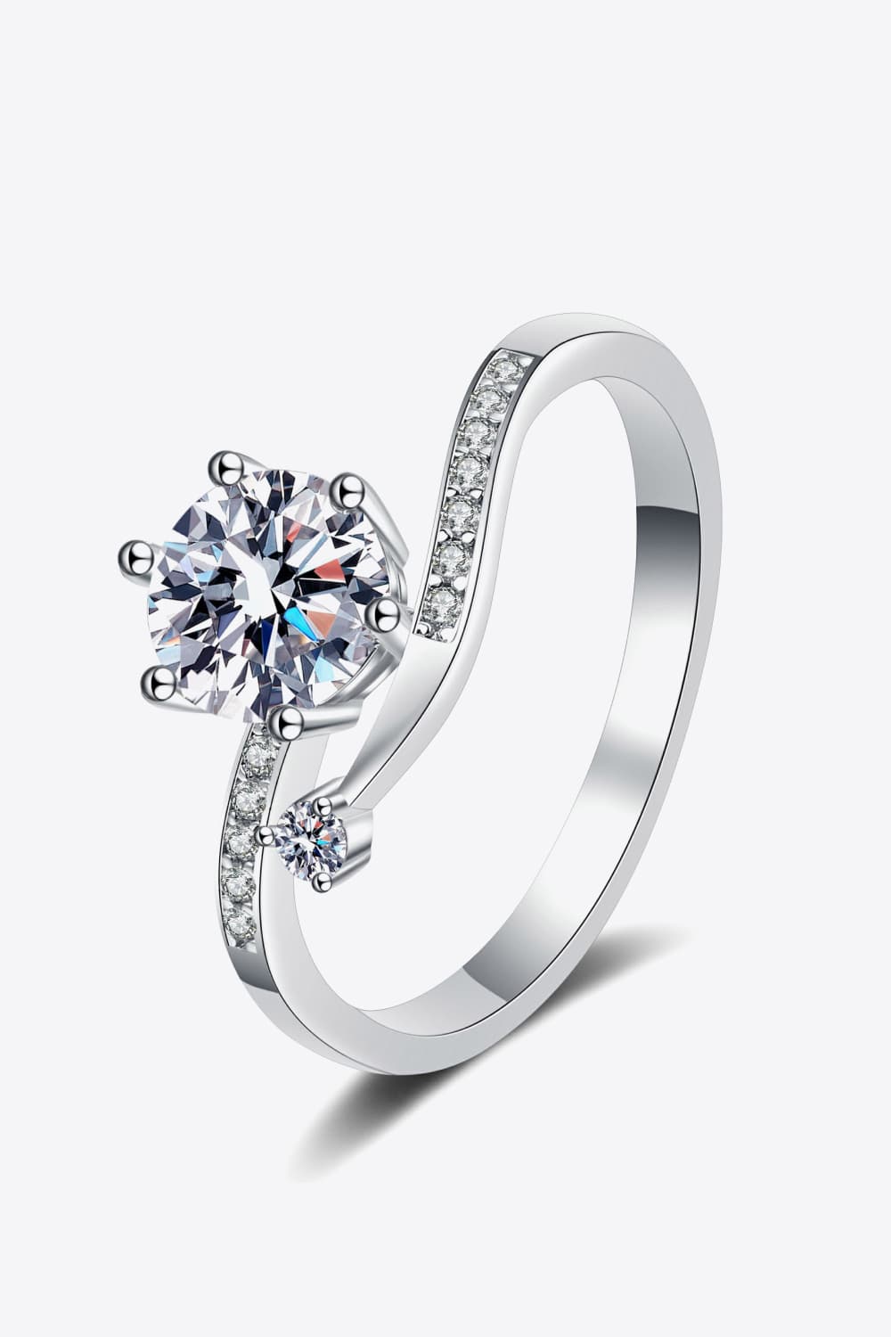 1 Carat Elegant Twist Moissanite Jewelry