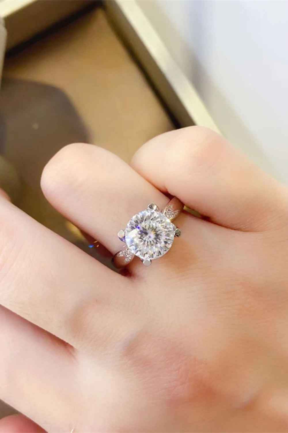 2 Carat Eternal Shine - Ring