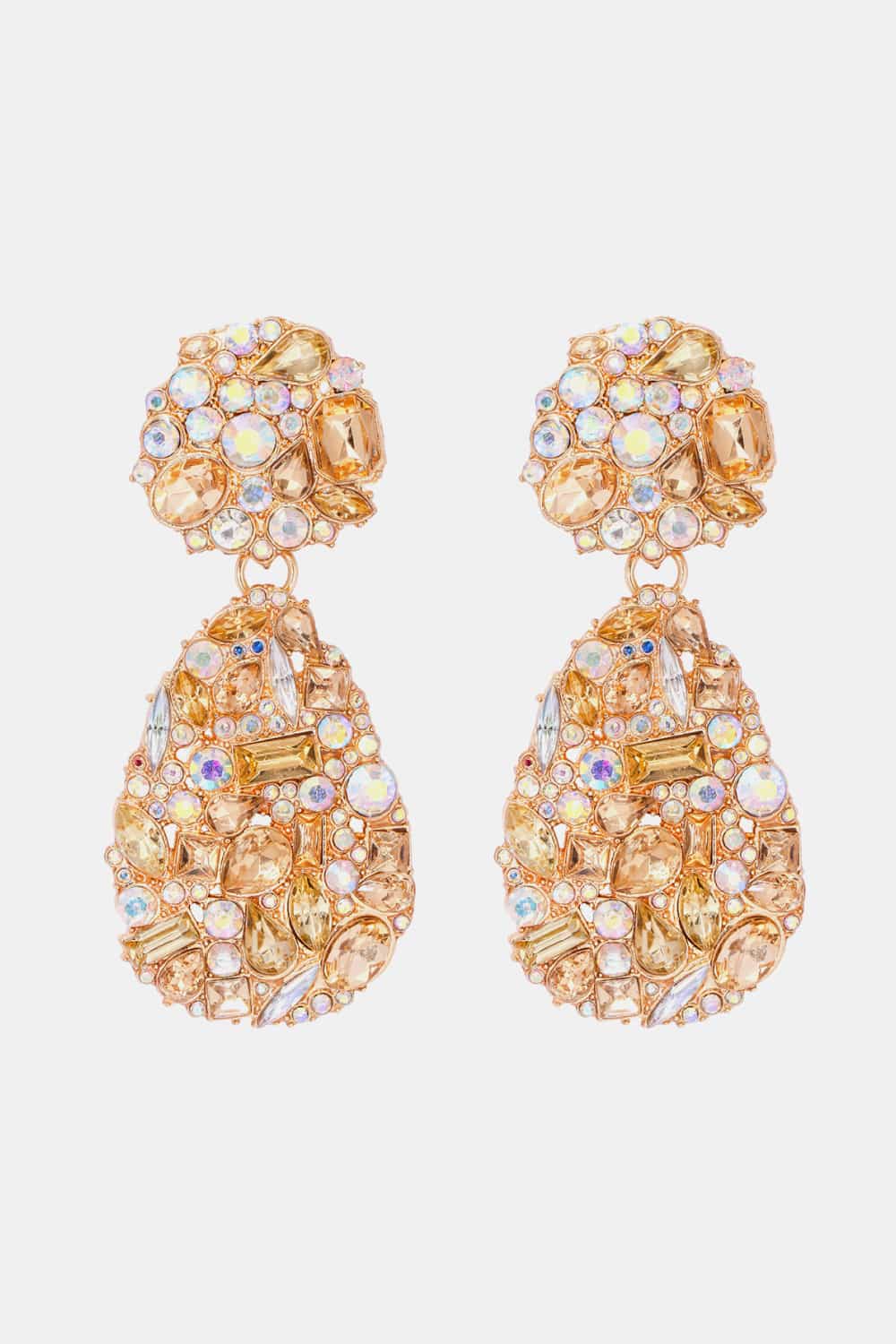 Chic Teardrops That Steal the Show