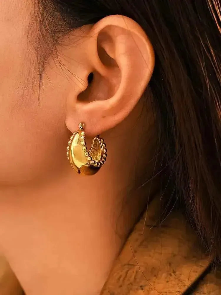 18K Gold Mini Hoop Earrings