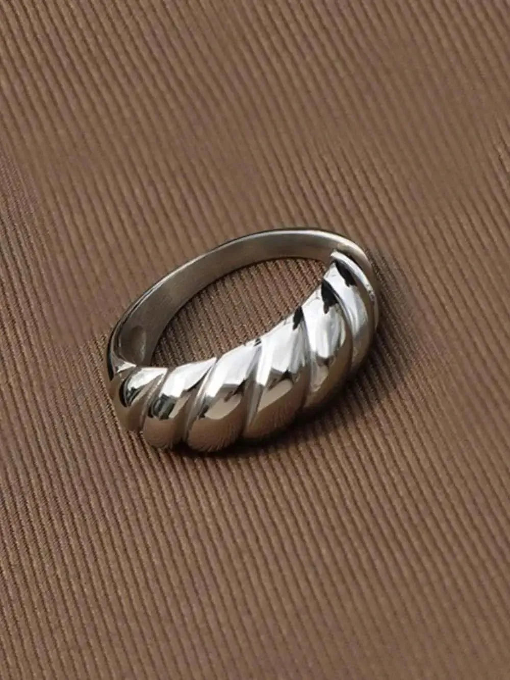 Titanium Steel Ring – Modern Ribbed Design