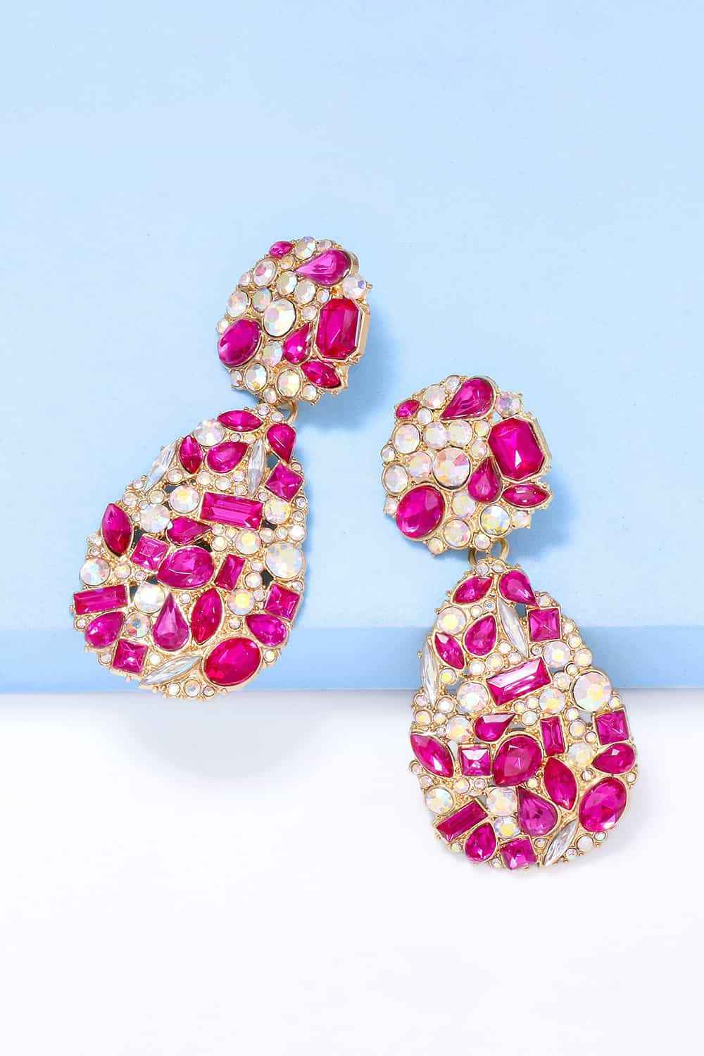 Chic Teardrops That Steal the Show
