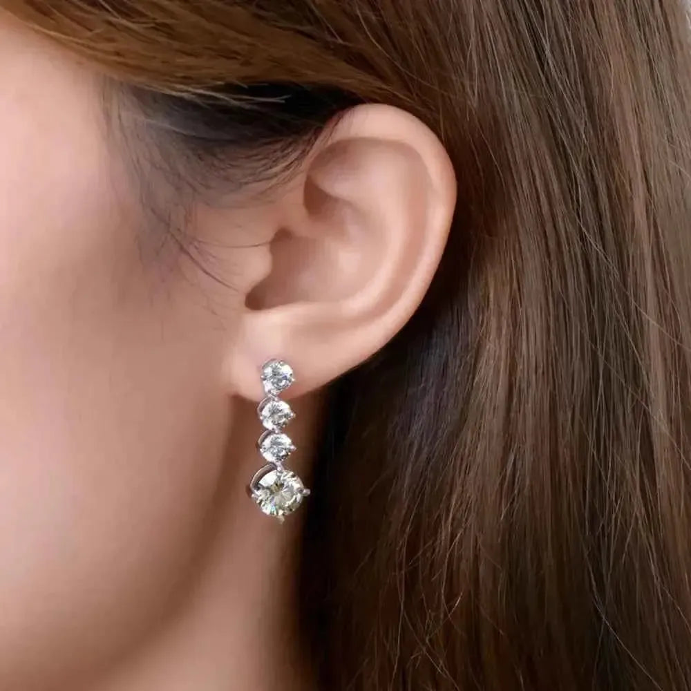 Elegant 925 Moissanite Stud Earrings