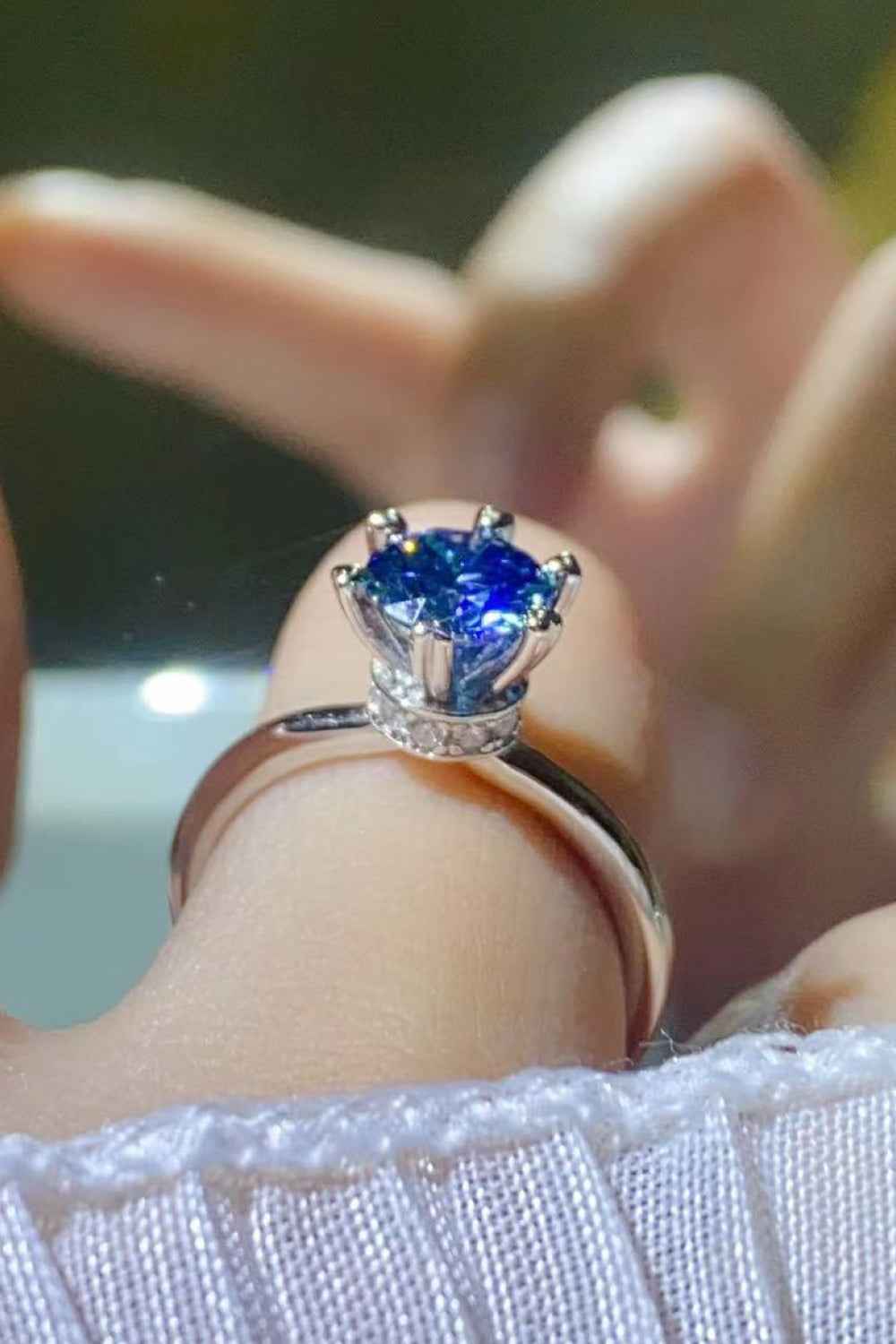 Elegant 1 Carat Solitaire Jewelry
