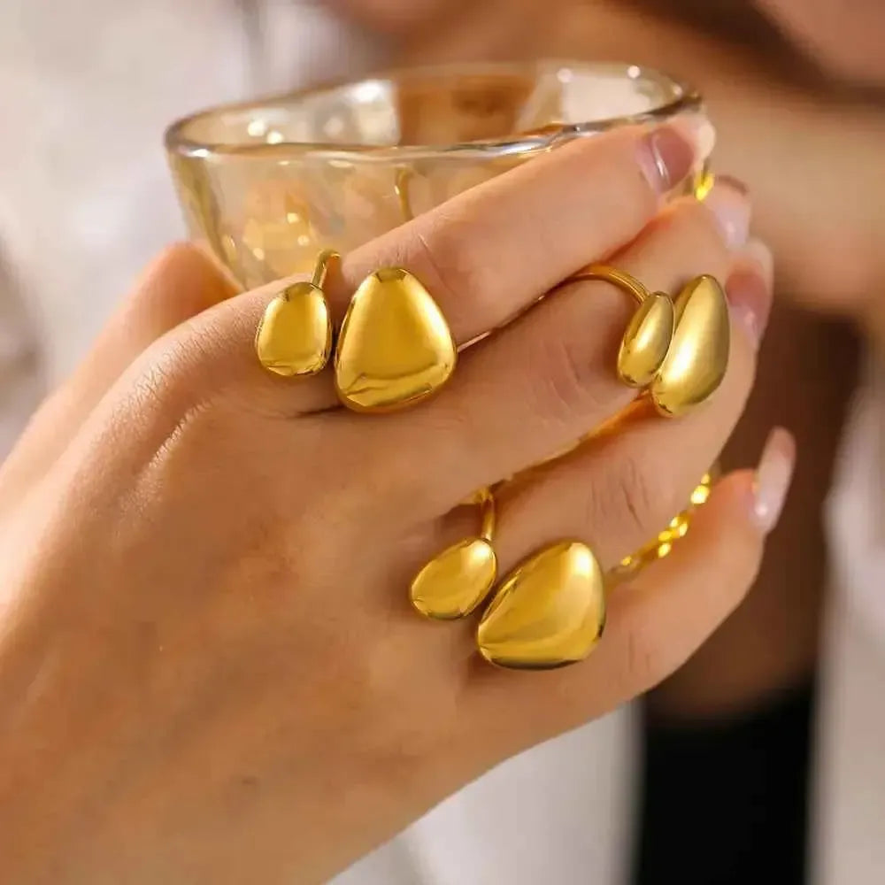 Gold Bypass Ring – Modern Irregular Design