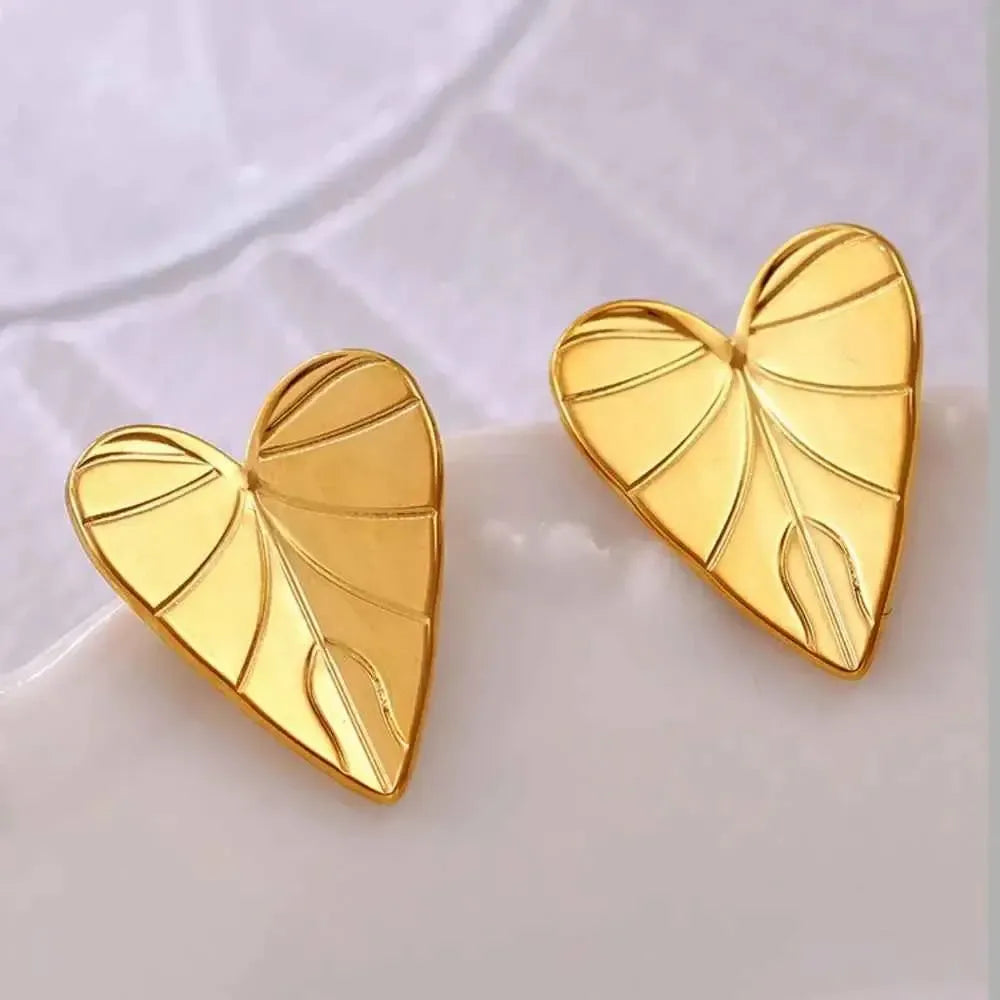 Nature-Inspired Stainless Stud Earring
