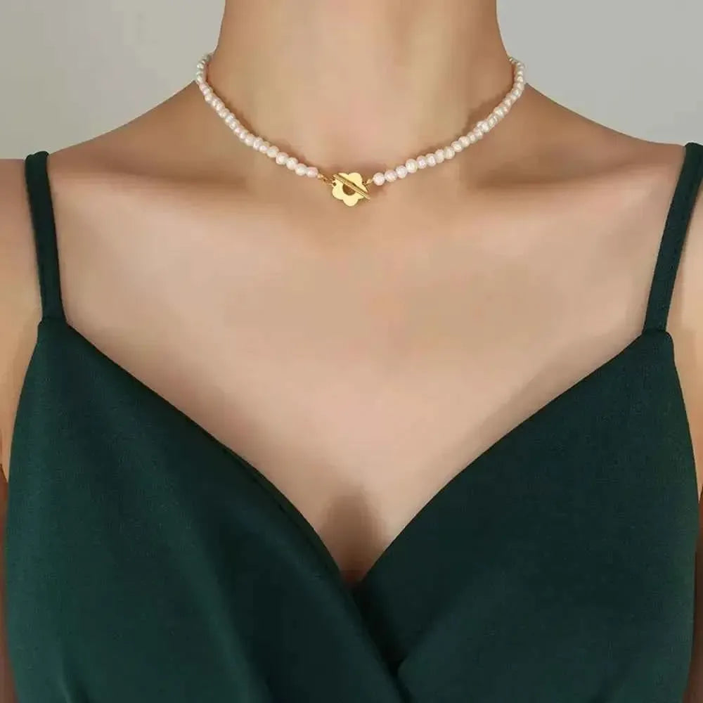 Elegant Flower Pearl Titanium Steel Necklace