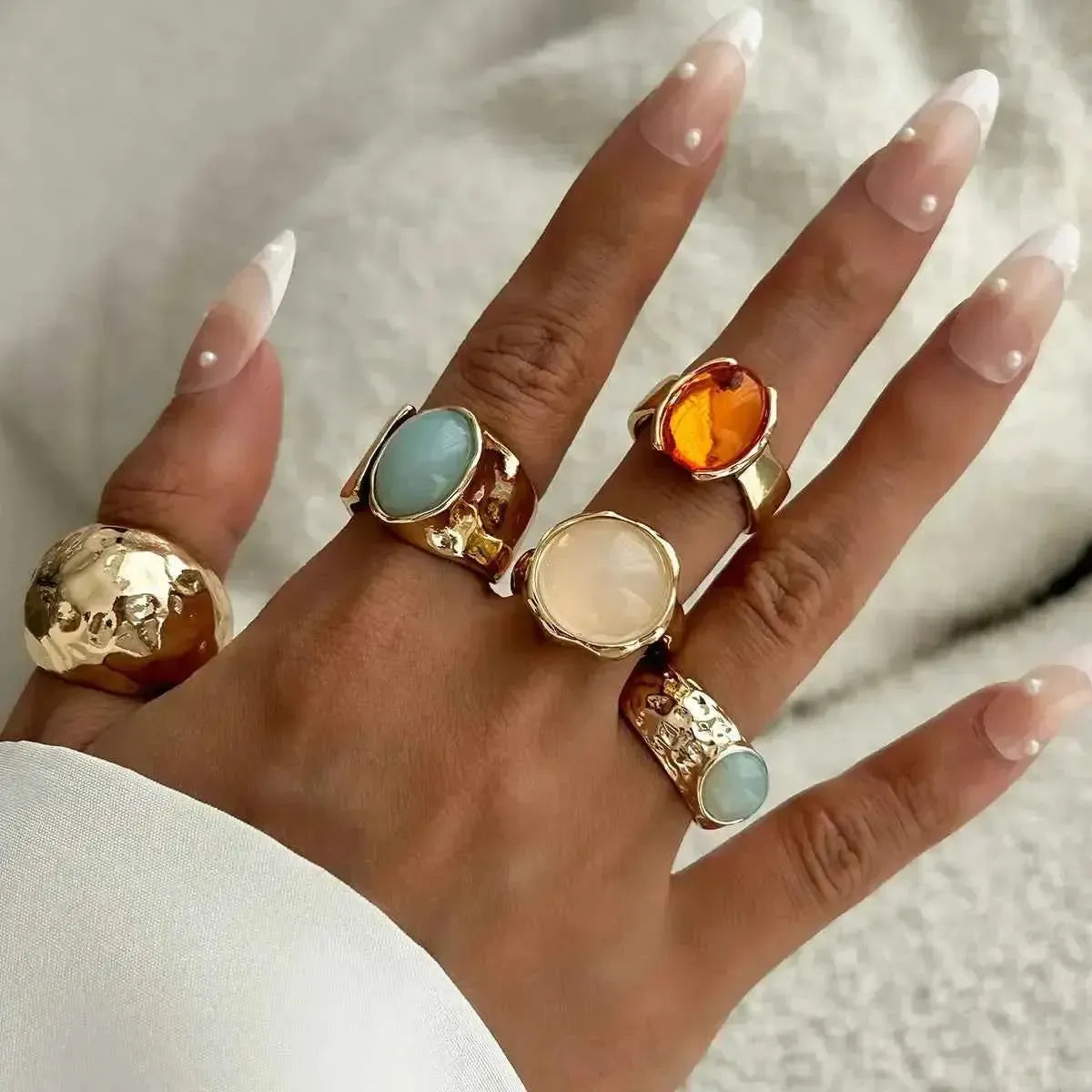 Golden Stacks – 5 Rings, Endless Styles