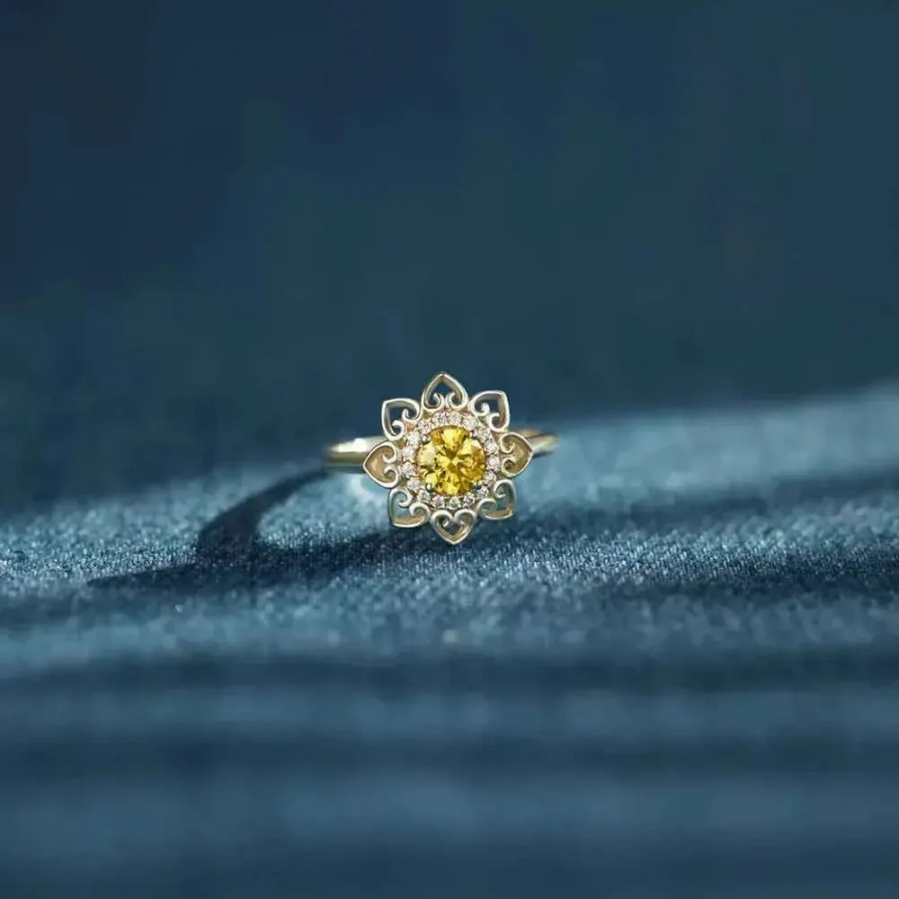 Flower Zircon Ring – Platinum 925 Silver