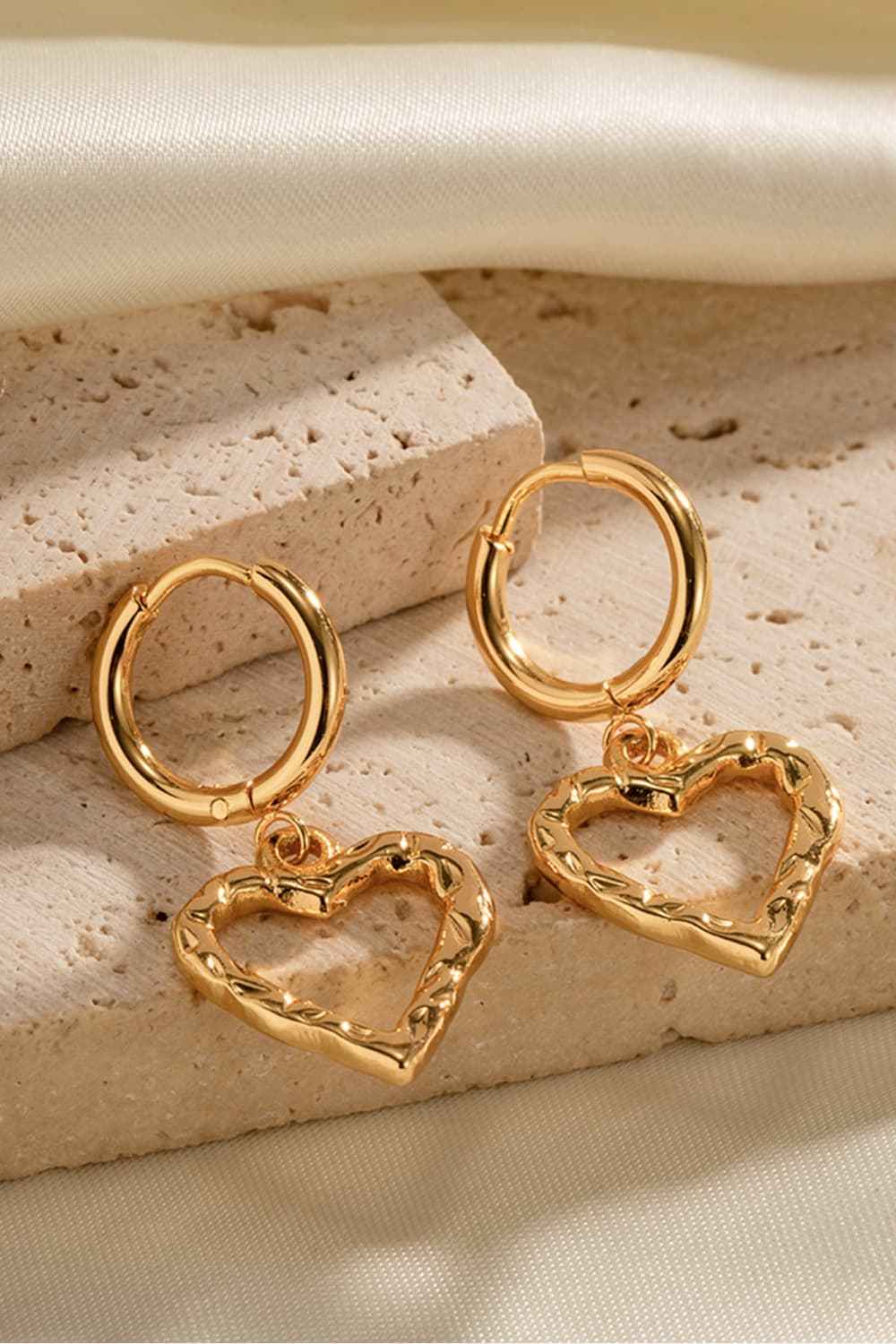 Heartfelt Drops, Timeless Look