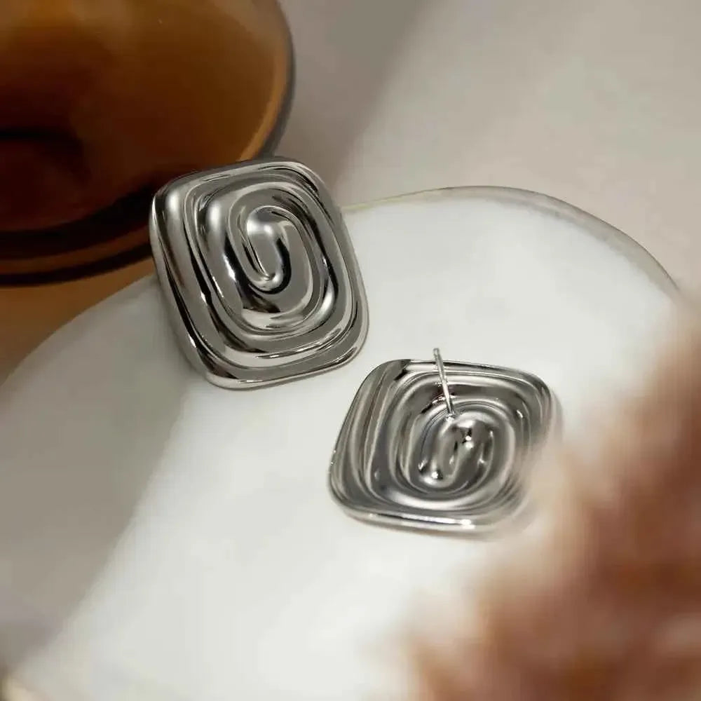 Classic Everyday Steel Studs