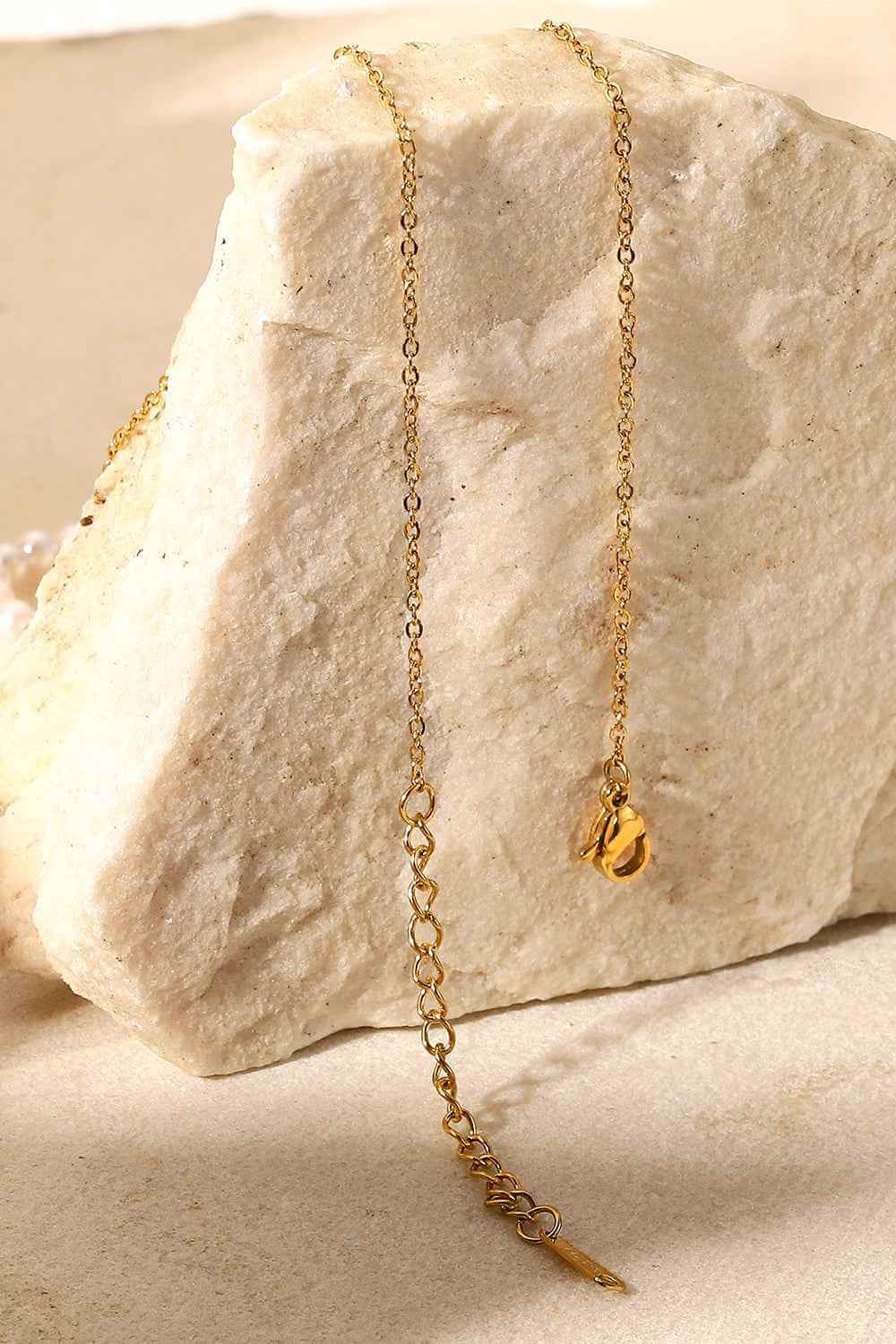 Fashionable Pearl Link Chain Necklace