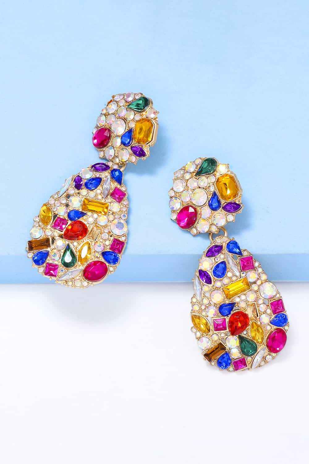 Chic Teardrops That Steal the Show