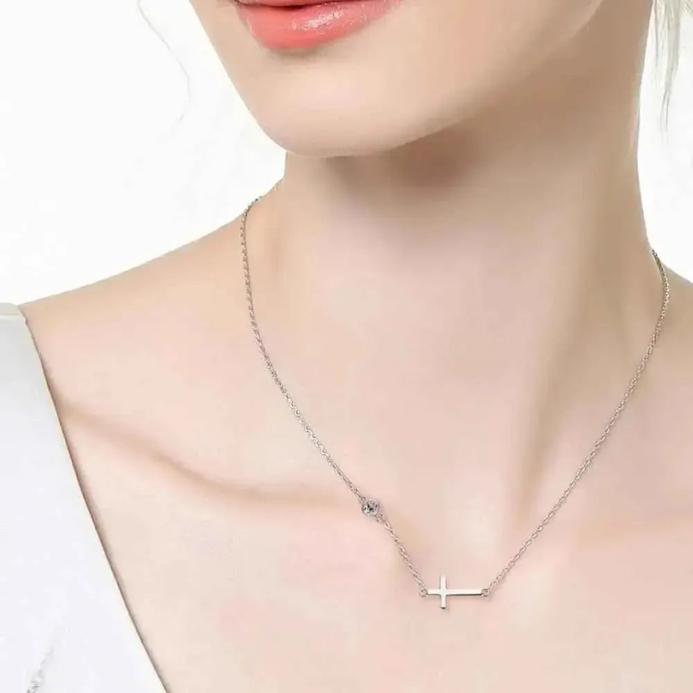 Elegant 925 Silver Moissanite Cross Pendant
