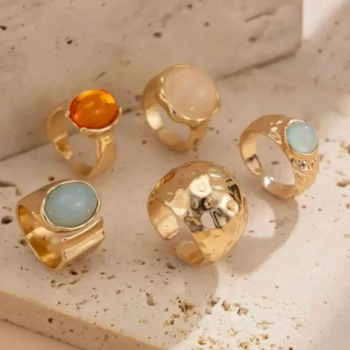 Golden Stacks – 5 Rings, Endless Styles
