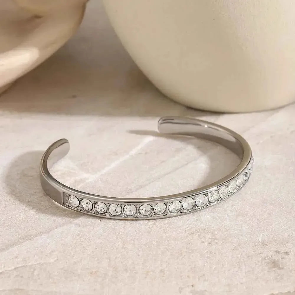 Lightweight Gold Zircon Chain Bracelet