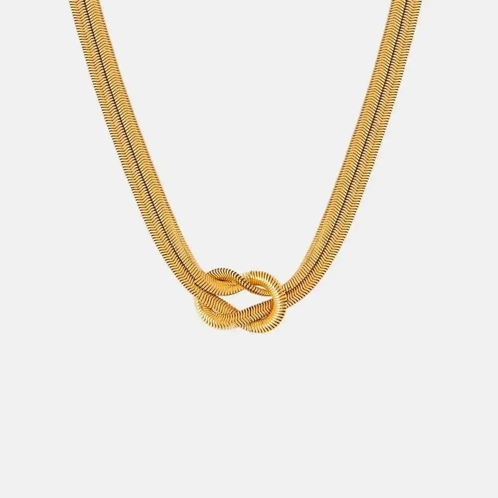 Chic Knot Charm Titanium Necklace