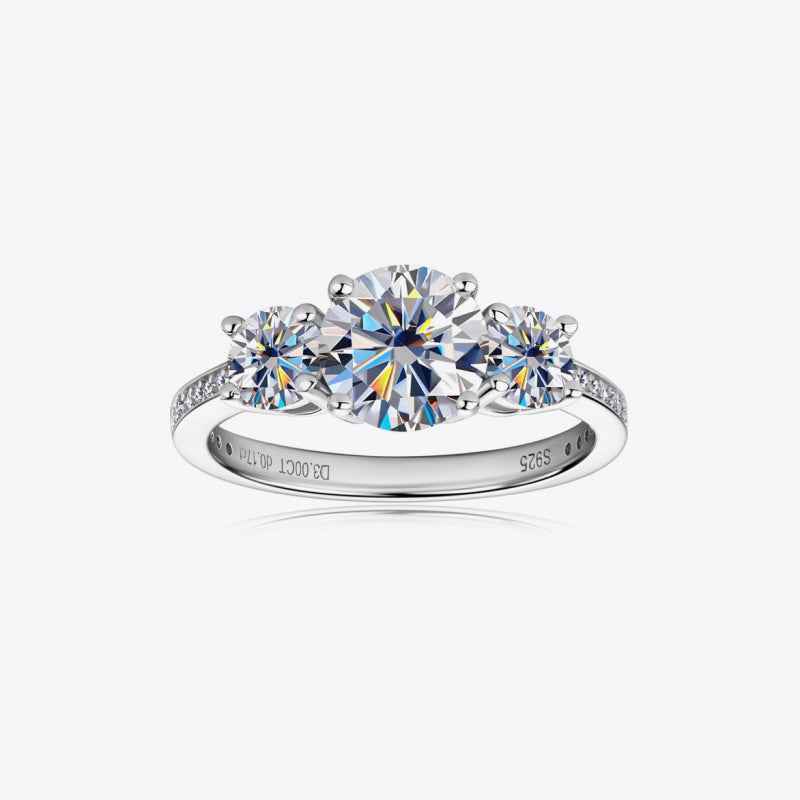 Elegant Silver Ring – 3 Carat Moissanite