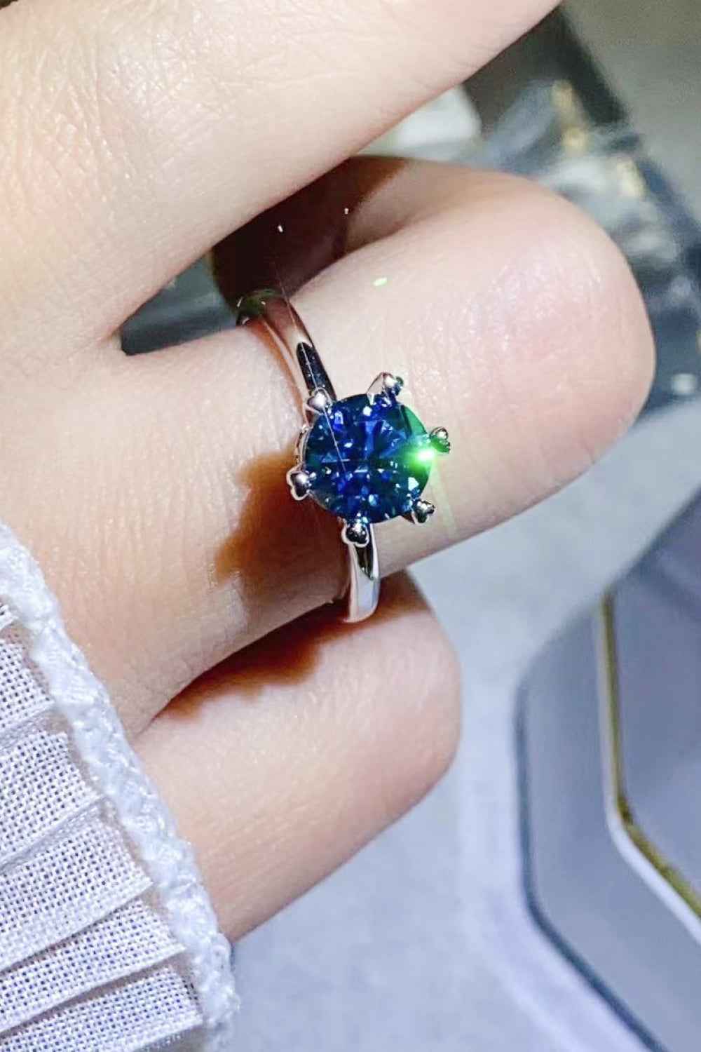 Elegant 1 Carat Solitaire Jewelry
