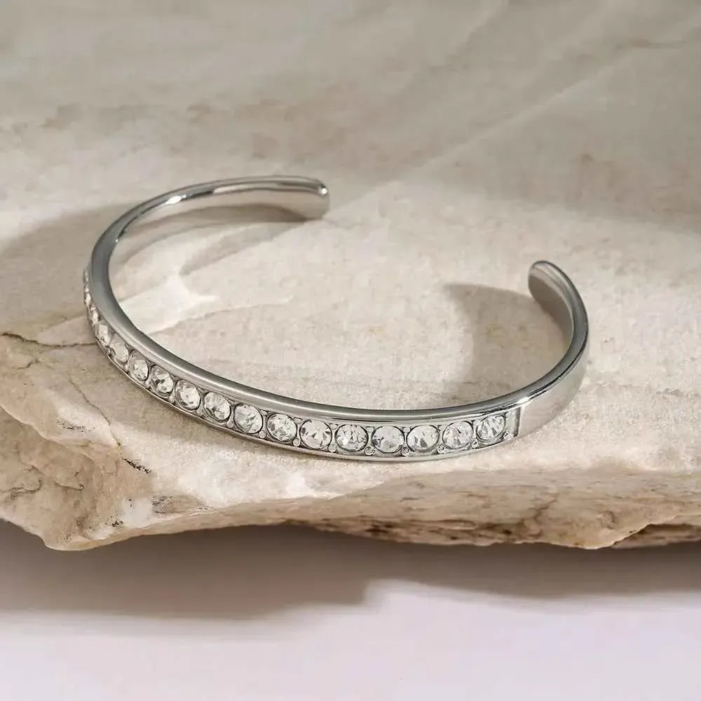 Lightweight Gold Zircon Chain Bracelet