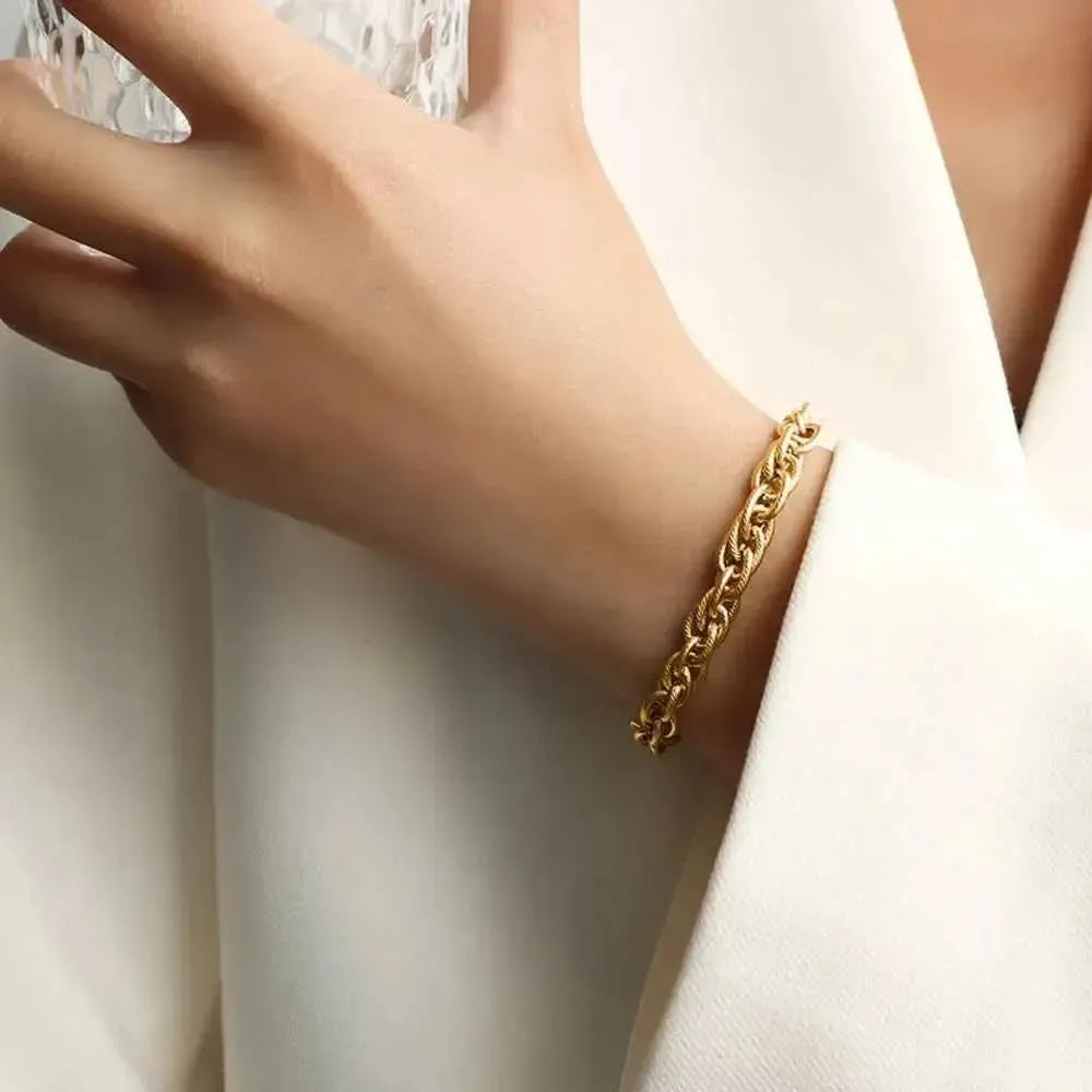 Lightweight Titanium Link Wristband