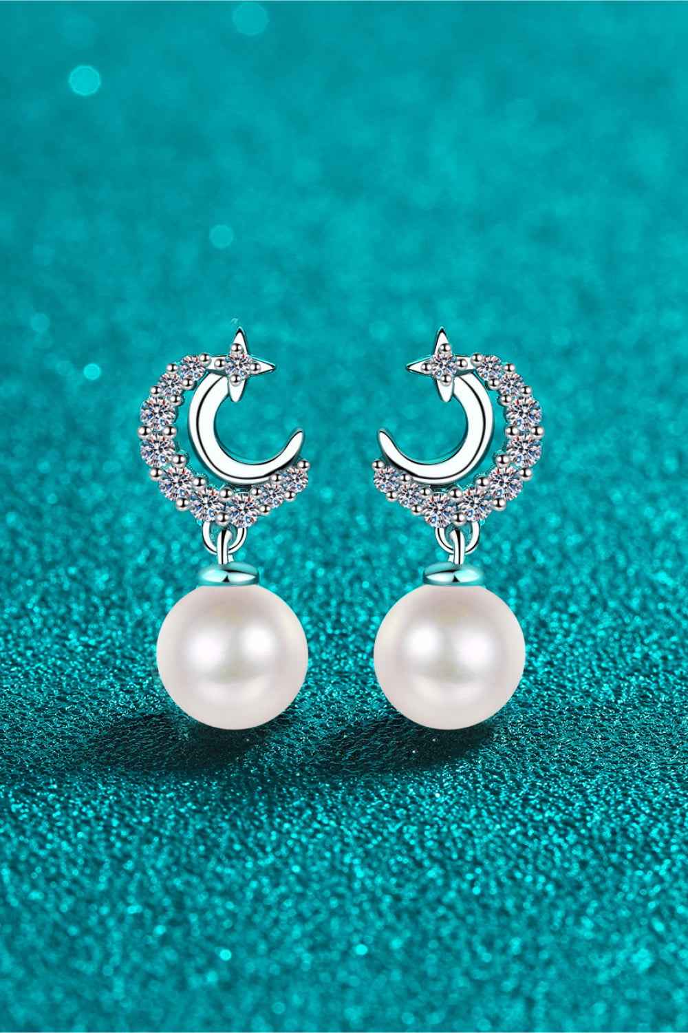 Sophisticated Sparkle in Every Drop