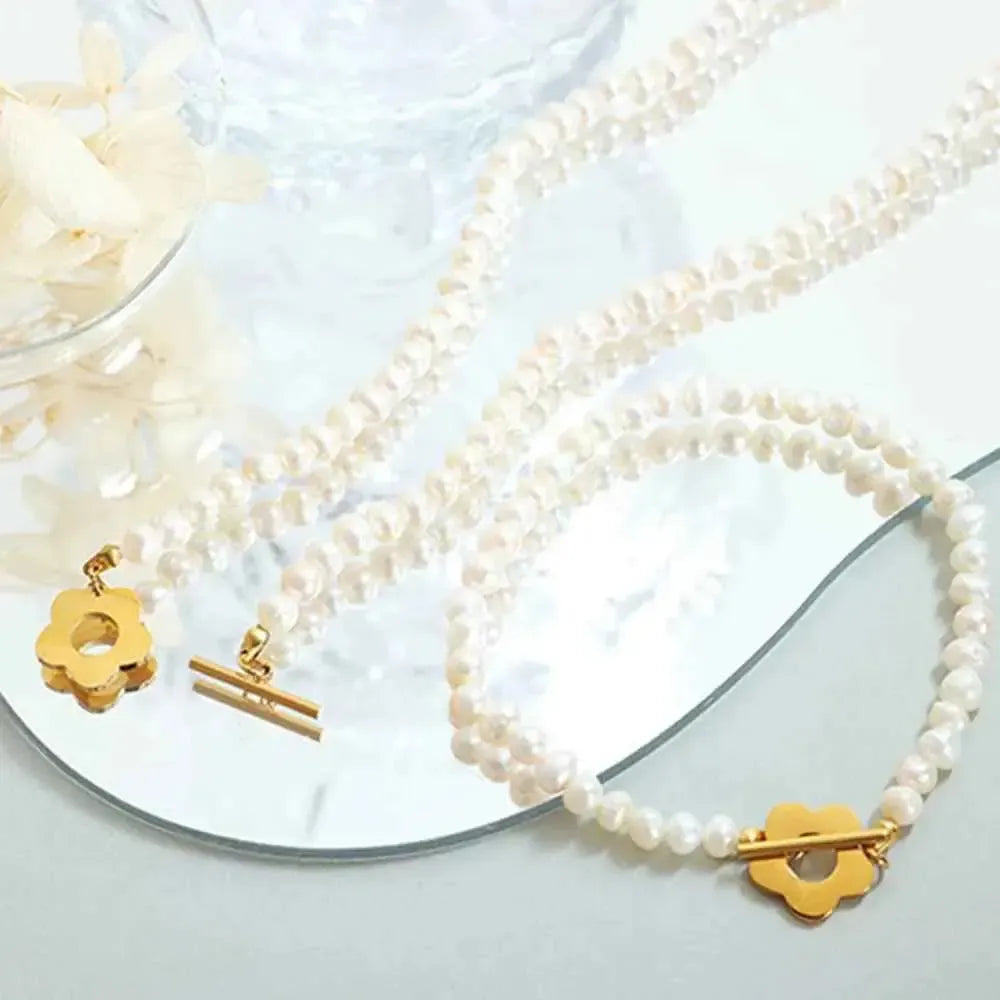 Gold-Plated Pearl Flower Bracelet