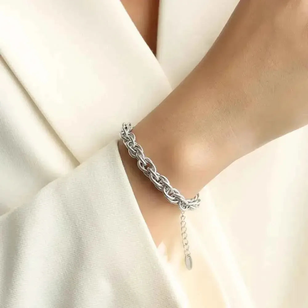 Lightweight Titanium Link Wristband