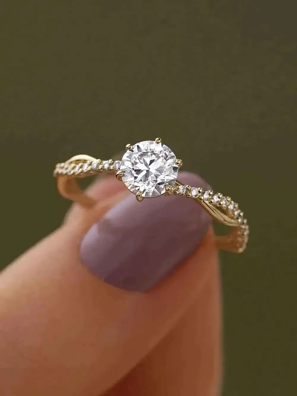 Zircon Silver Ring – Dainty & Elegant