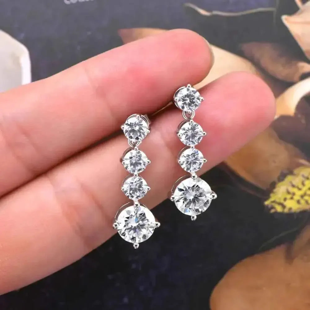 Elegant 925 Moissanite Stud Earrings