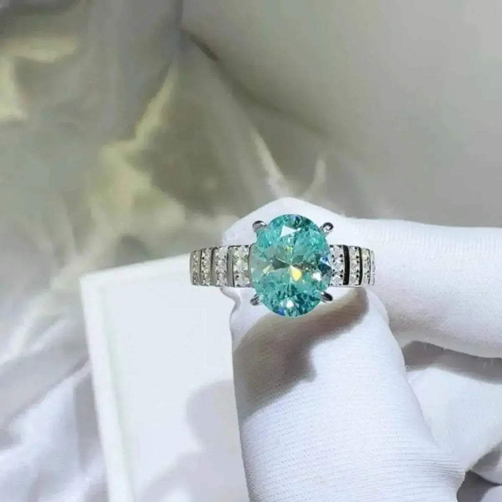 2 Carat Moissanite Ring – Sterling Silver Sparkle