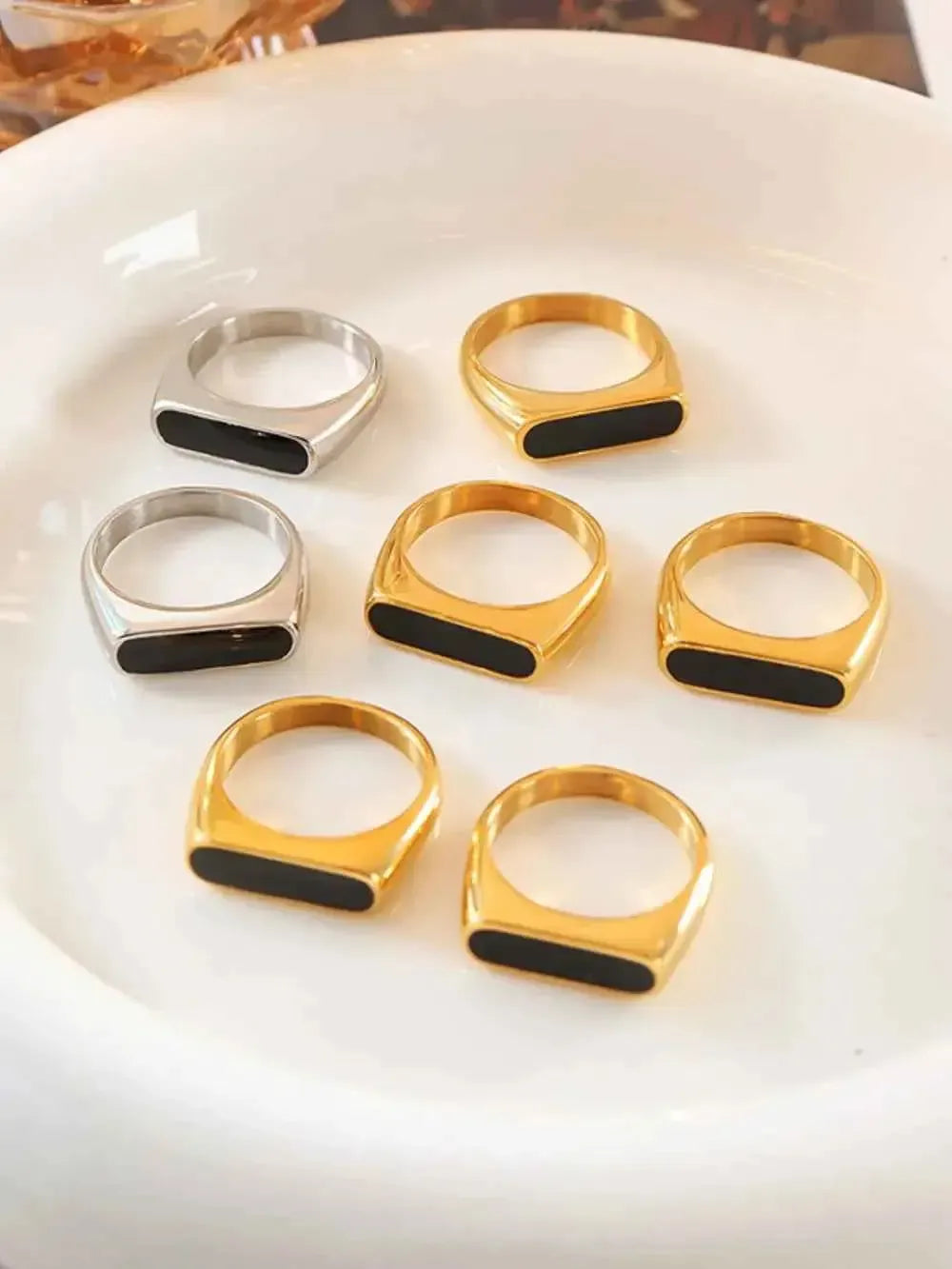 Titanium Oil Drip Ring – Bold & Modern