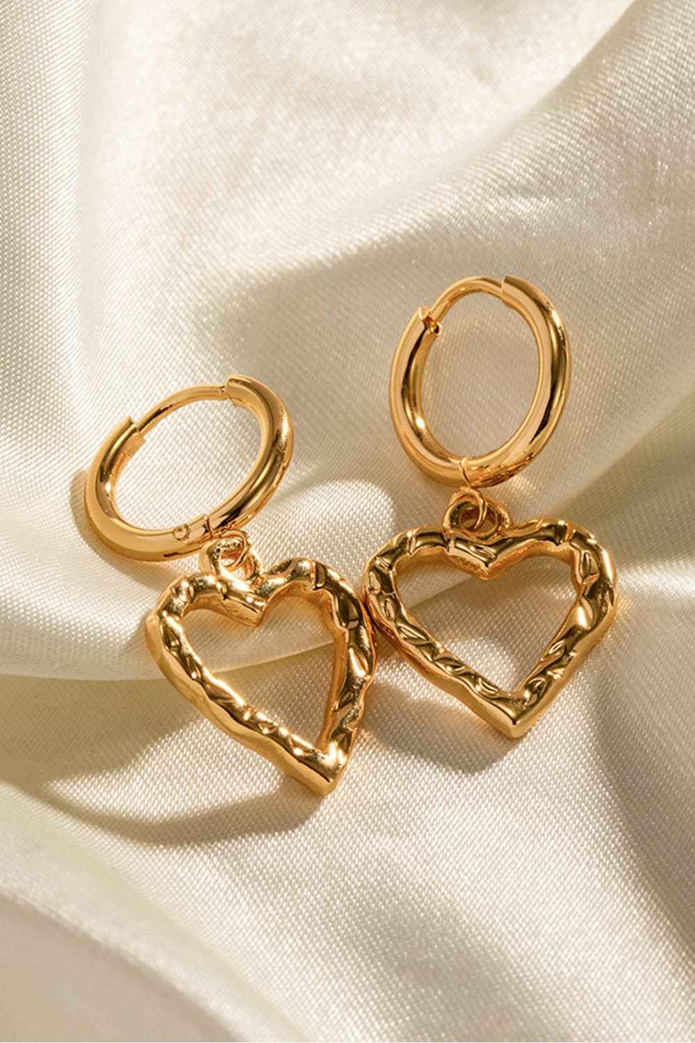 Heartfelt Drops, Timeless Look