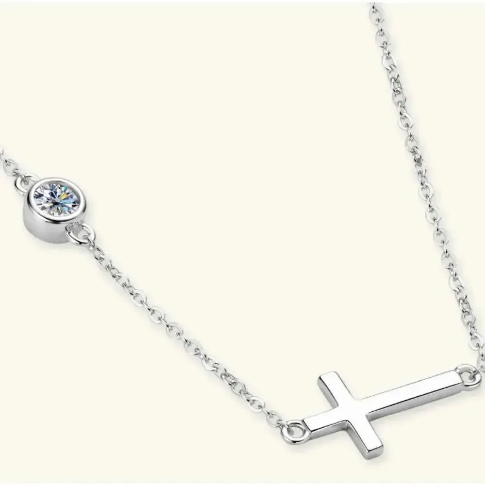Elegant 925 Silver Moissanite Cross Pendant