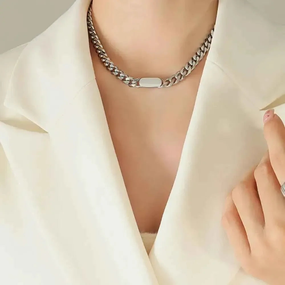 Sleek 18K Gold Chain Necklace