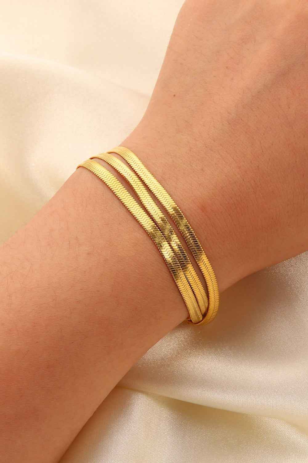 Sleek 3‑Strand Snake Bracelet