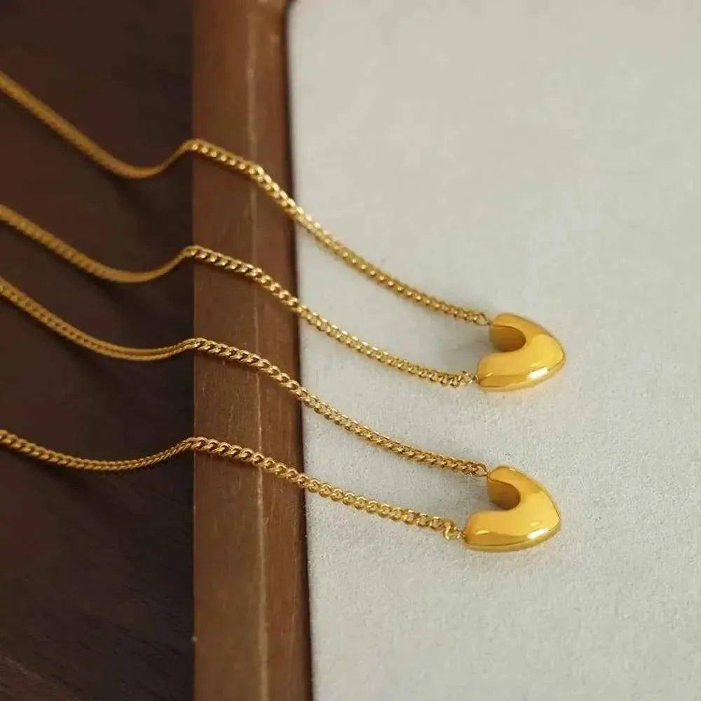 Sleek Heart Pendant Gold Necklace