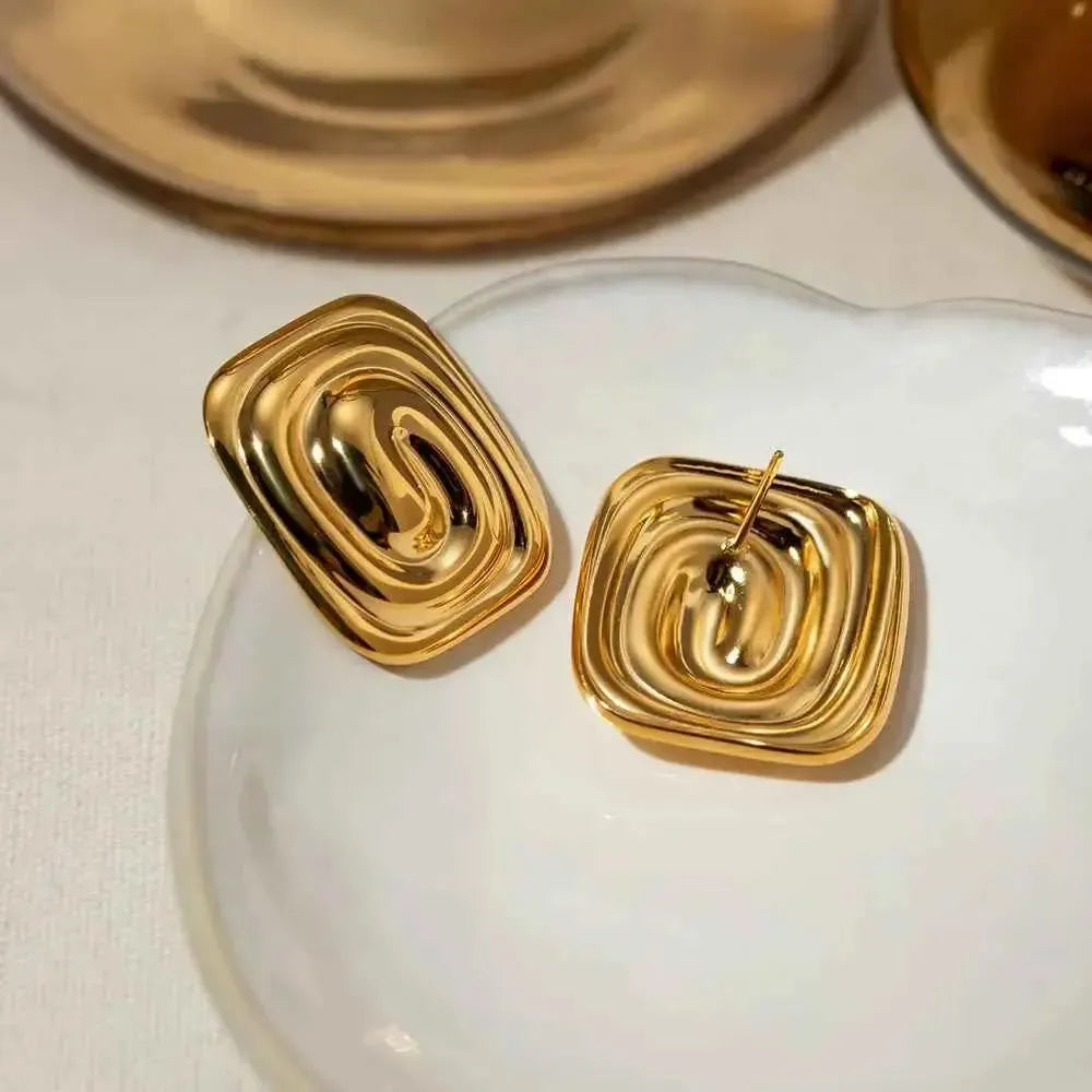 Classic Everyday Steel Studs