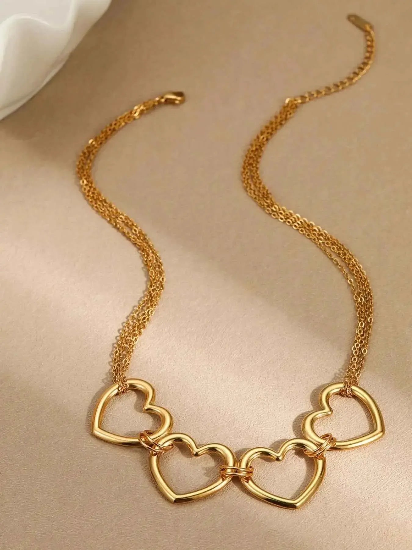 Radiant Heart – 18K Gold-Plated Stainless Steel Necklace