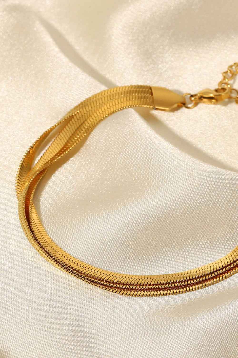 Sleek 3‑Strand Snake Bracelet