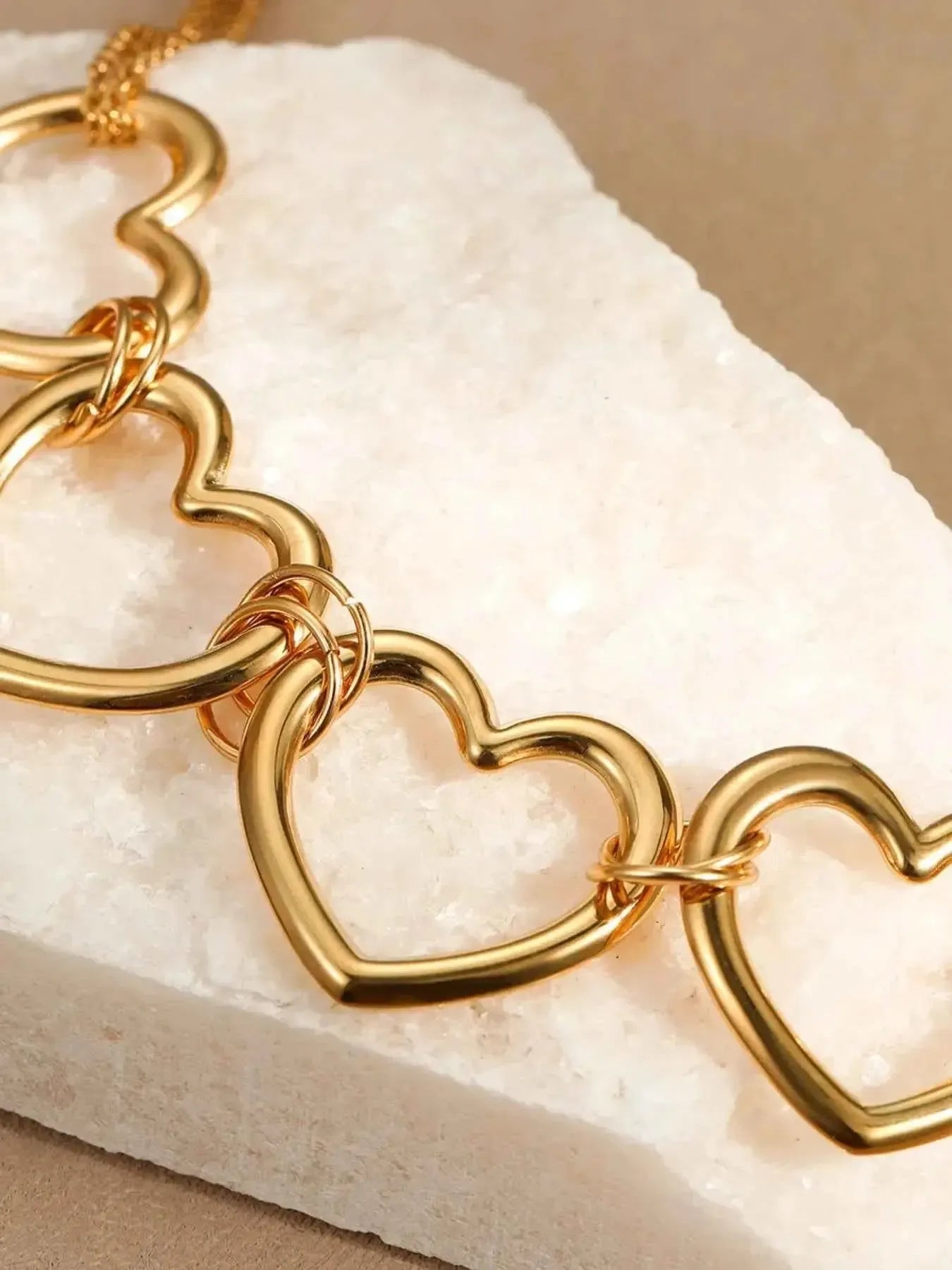 Radiant Heart – 18K Gold-Plated Stainless Steel Necklace