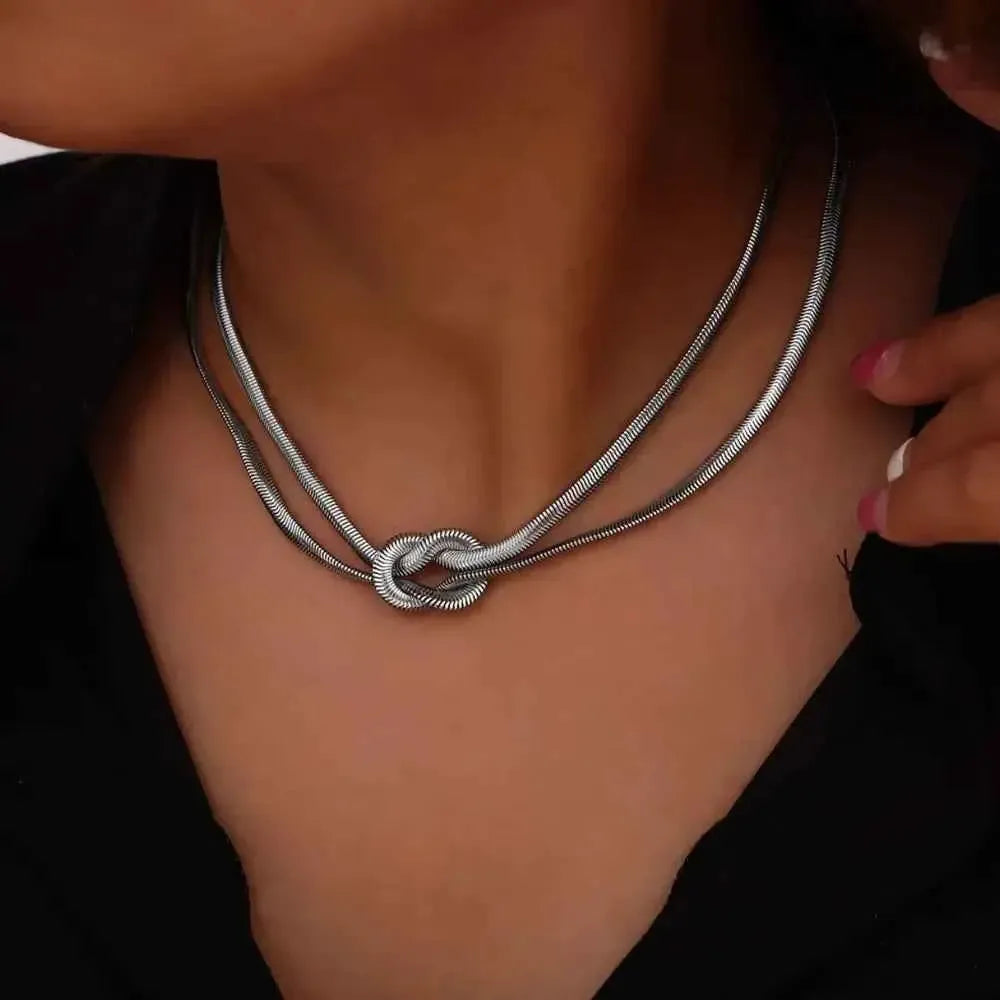 Chic Knot Charm Titanium Necklace