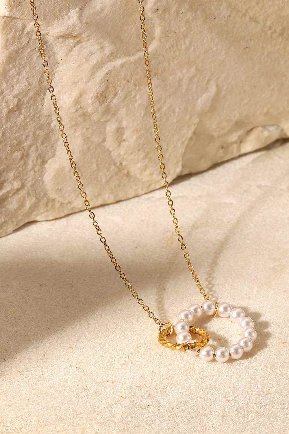 Fashionable Pearl Link Chain Necklace